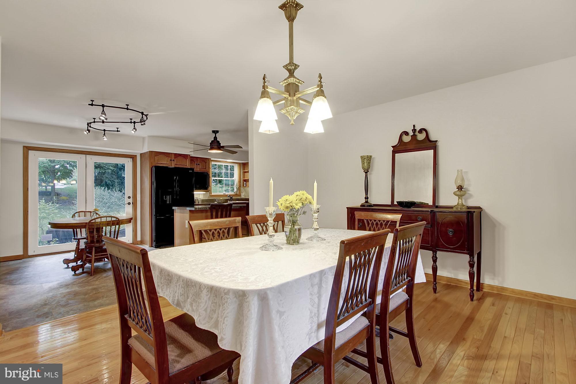 245 Uniontown Road Westminster, MD 21157 - Photo 10 of 30 Dining Room