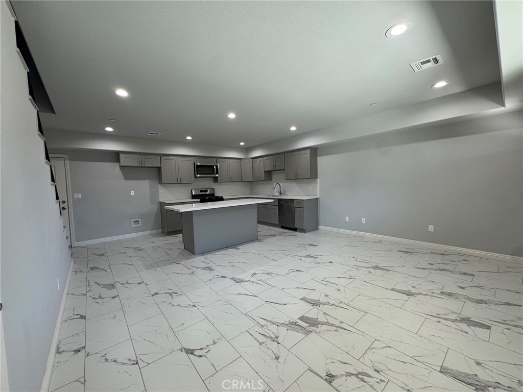 15616 Amar Road, Unit B La Puente, CA 91744 - Photo 6 of 22