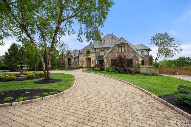 $3,495,000 | 544 Quail Ridge Lane, St. Albans, MO 63073