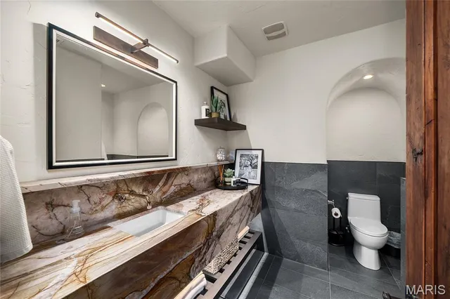 $3,495,000 | 544 Quail Ridge Lane, St. Albans, MO 63073