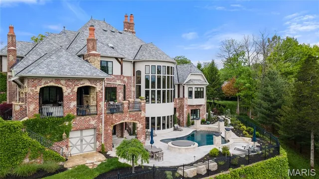 $3,495,000 | 544 Quail Ridge Lane, St. Albans, MO 63073