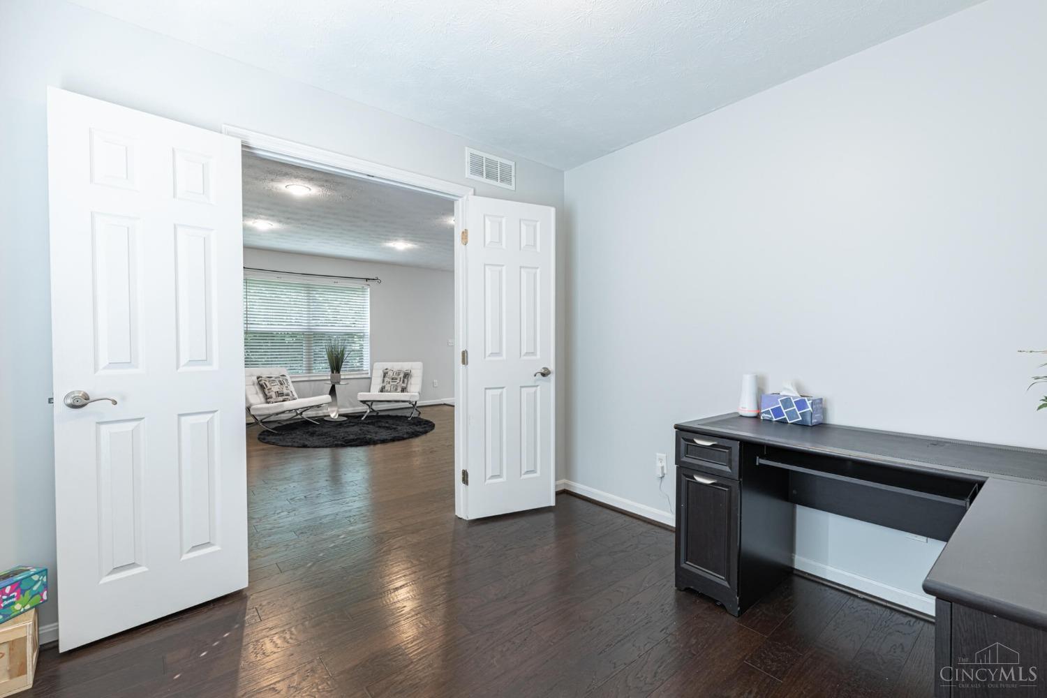 9035 Highland Circle Springboro, OH 45066 - Photo 20 of 47