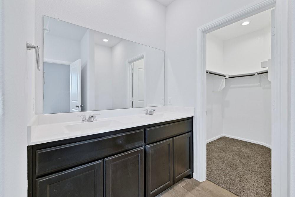 9632 Cherryville Road Fort Worth, TX 76108 - Photo 20 of 40 Dual sinks