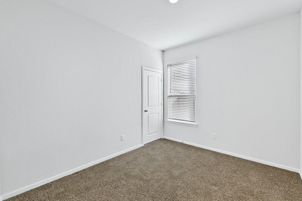 9632 Cherryville Road Fort Worth, TX 76108 - Photo 28 of 40 4th bedroom is split bedroom away from the front BR