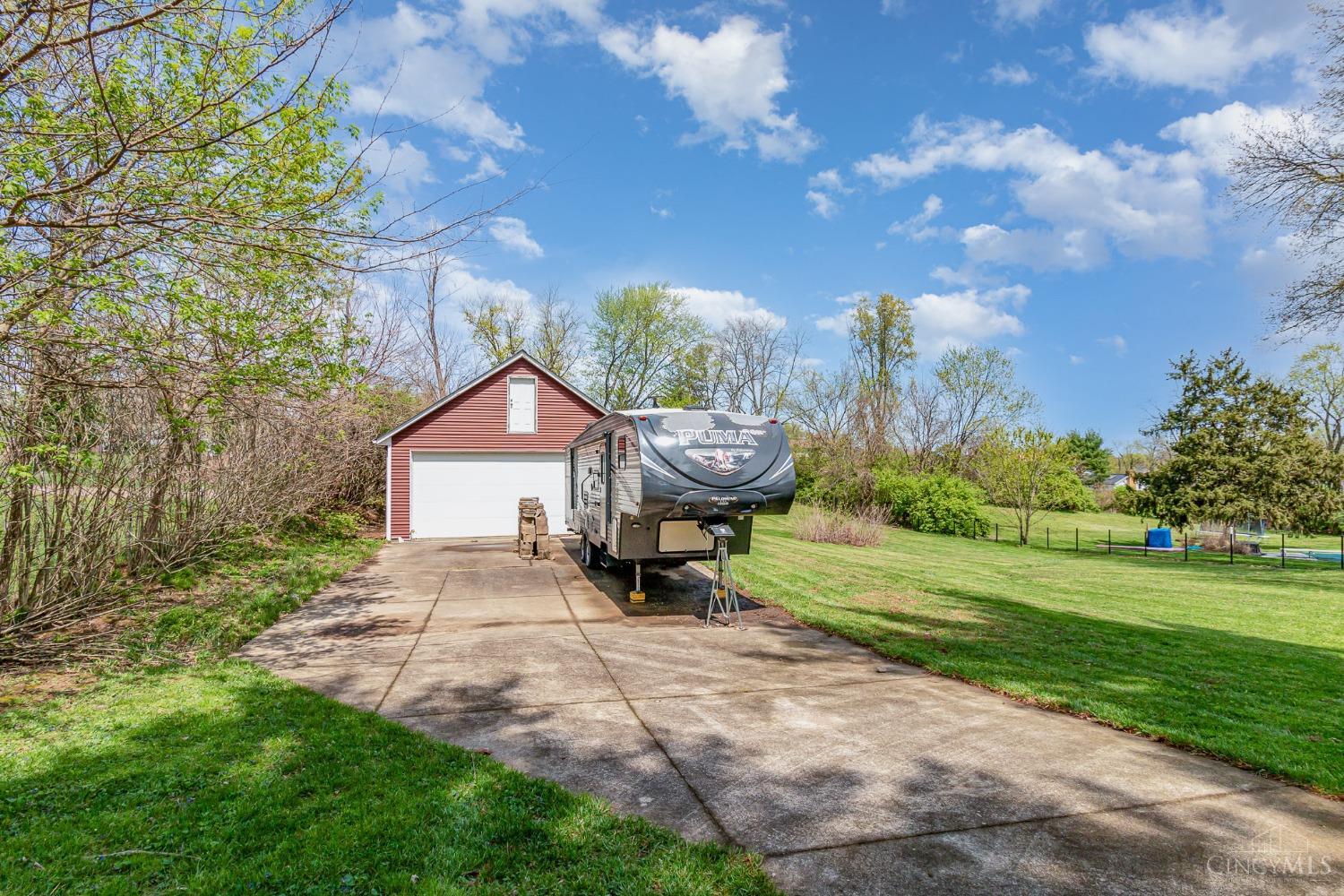 4130 Poole Road Cincinnati, OH 45251 - Photo 5 of 25 Gallery Image 5