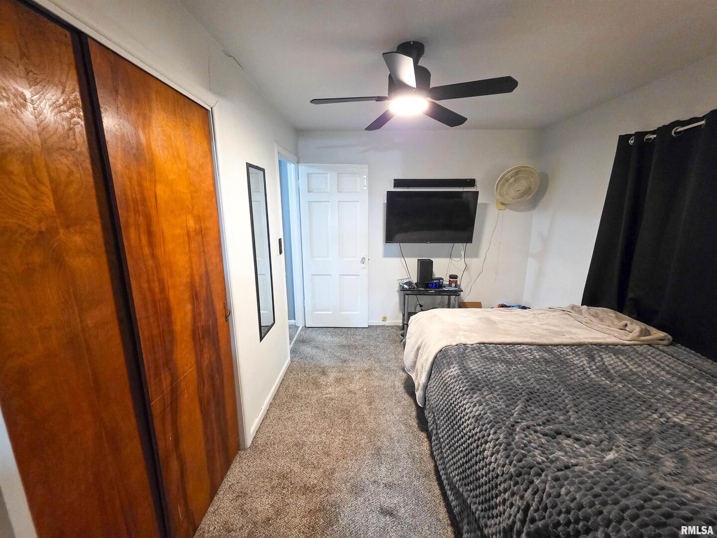 1037 East 3rd Street Flora, IL 62839 - Photo 22 of 47