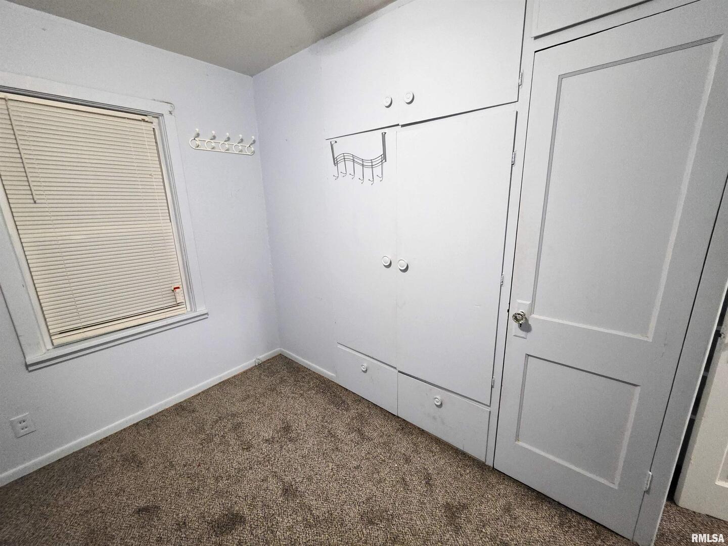 1037 East 3rd Street Flora, IL 62839 - Photo 31 of 47