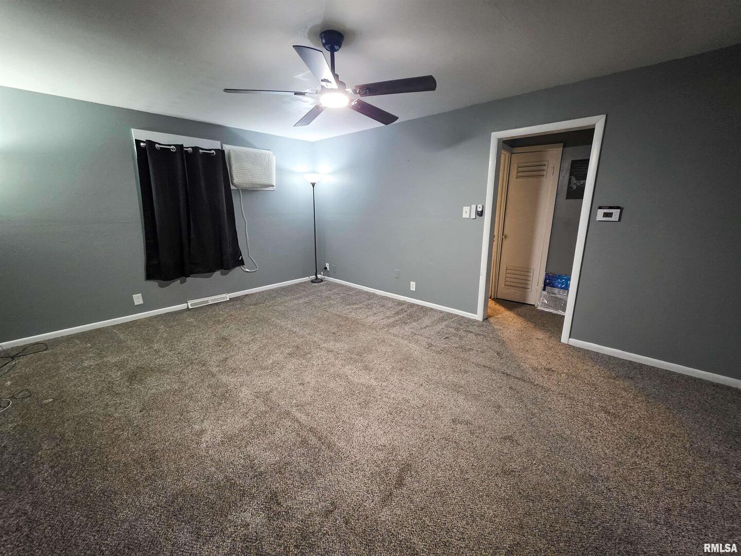 1037 East 3rd Street Flora, IL 62839 - Photo 8 of 47