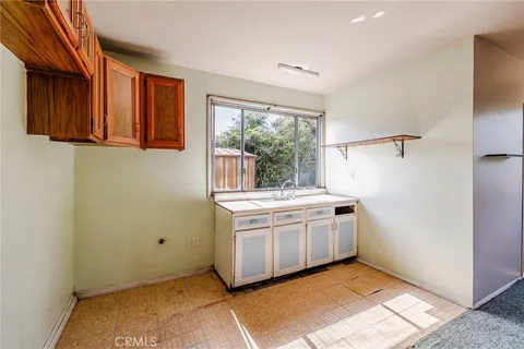 an empty room with a empty space