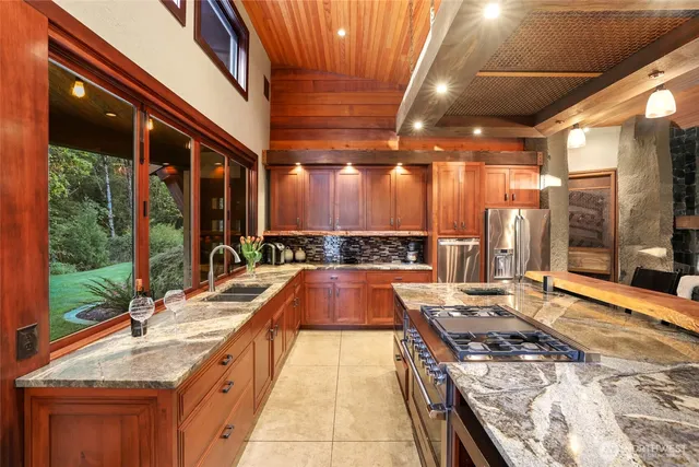 $2,100,000 | 4827 38th Street Northwest, Gig Harbor, WA 98335