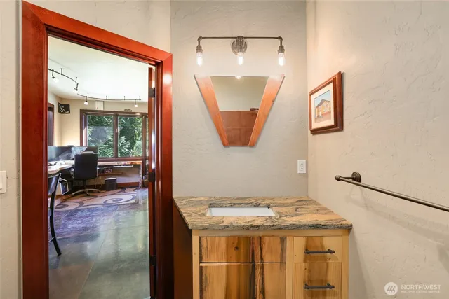 $2,100,000 | 4827 38th Street Northwest, Gig Harbor, WA 98335