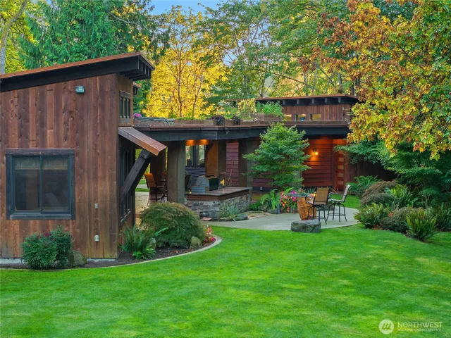 $2,100,000 | 4827 38th Street Northwest, Gig Harbor, WA 98335