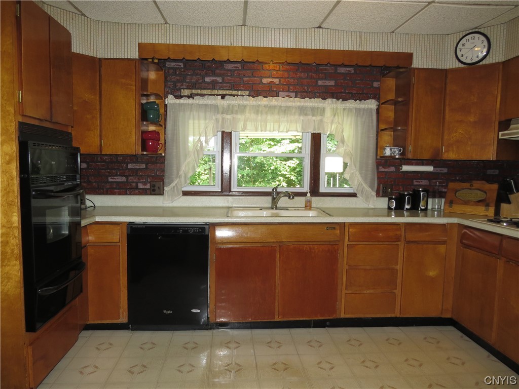 23 Spring Street German Flatts, NY 13357 - Photo 4 of 37