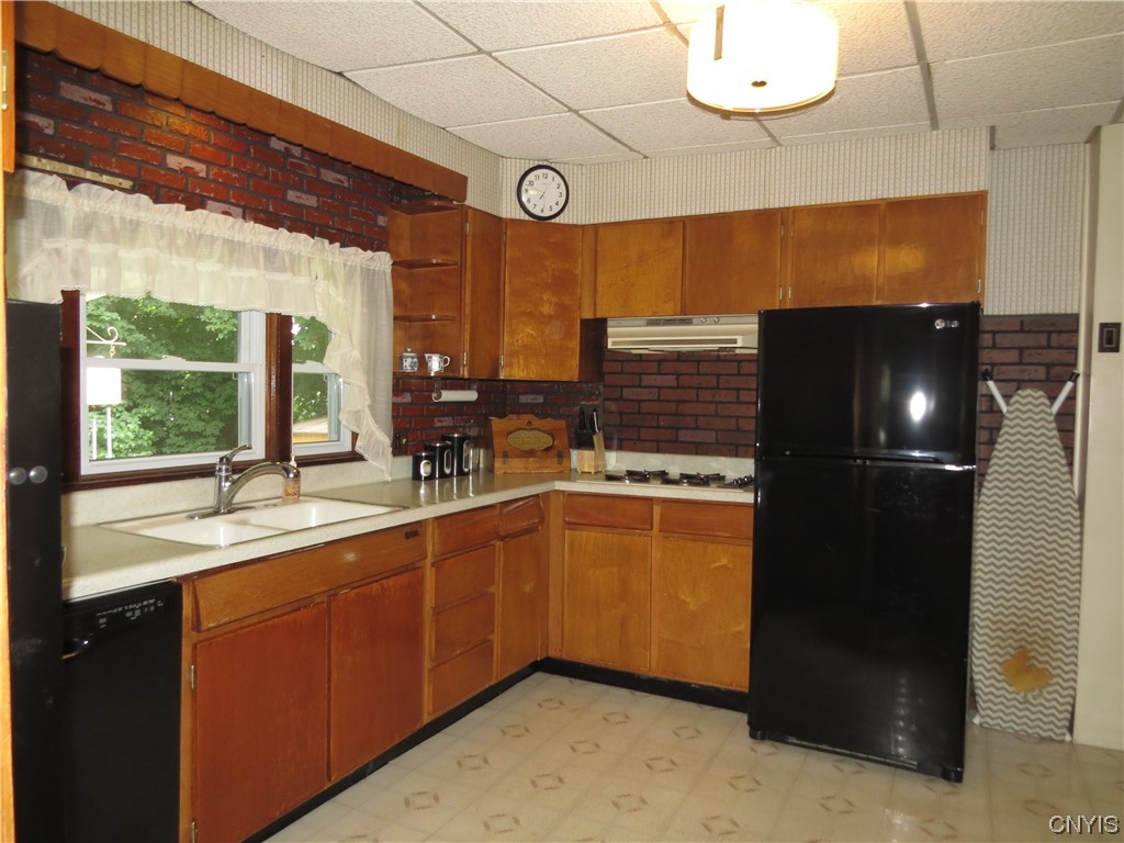 23 Spring Street German Flatts, NY 13357 - Photo 5 of 37