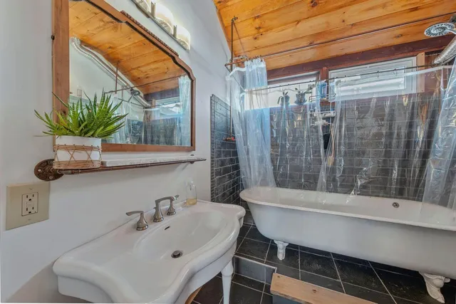 $485,000 | 312 Broadway, Rockland, ME 04841