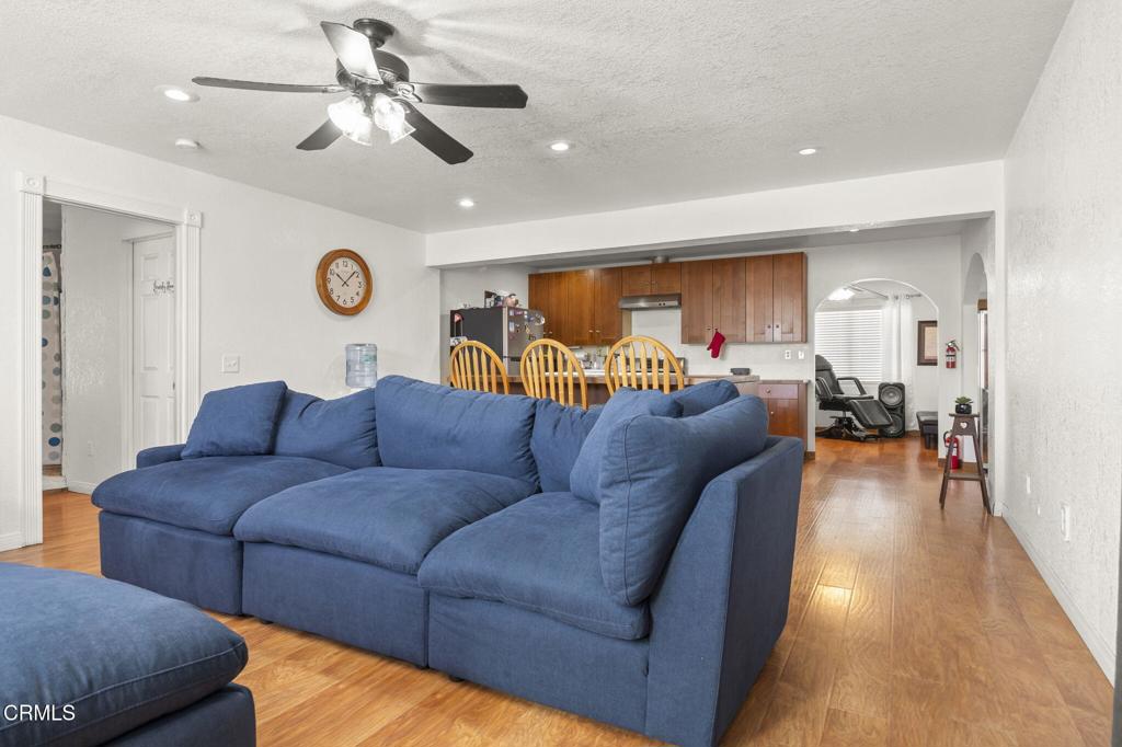 320 D Street Fillmore, CA 93015 - Photo 11 of 56 14-web-or-mls-UpmarketMedia_320D-54