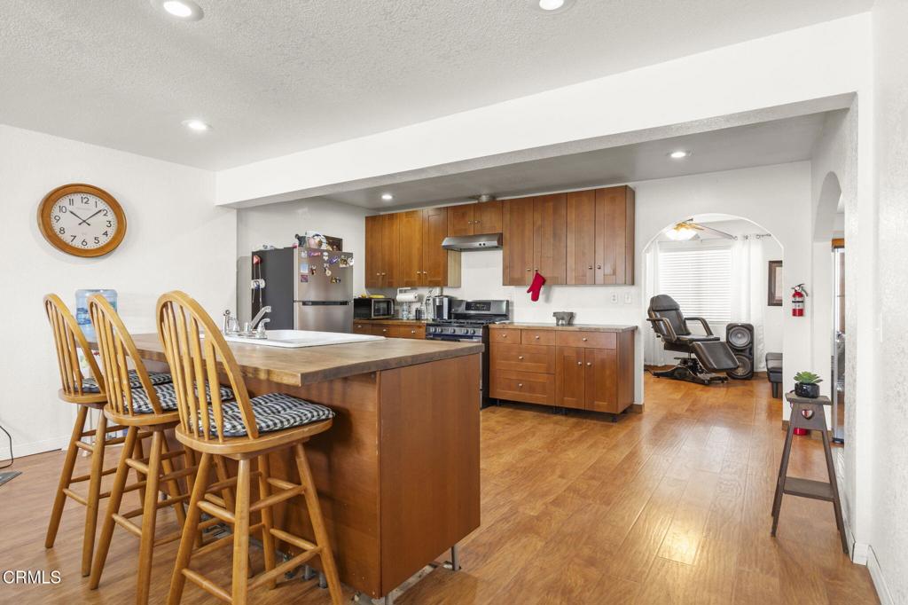 320 D Street Fillmore, CA 93015 - Photo 13 of 56 16-web-or-mls-UpmarketMedia_320D-57