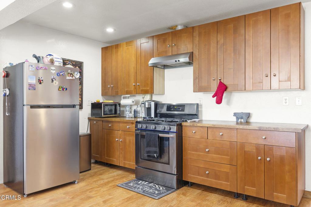 320 D Street Fillmore, CA 93015 - Photo 14 of 56 17-web-or-mls-UpmarketMedia_320D-60