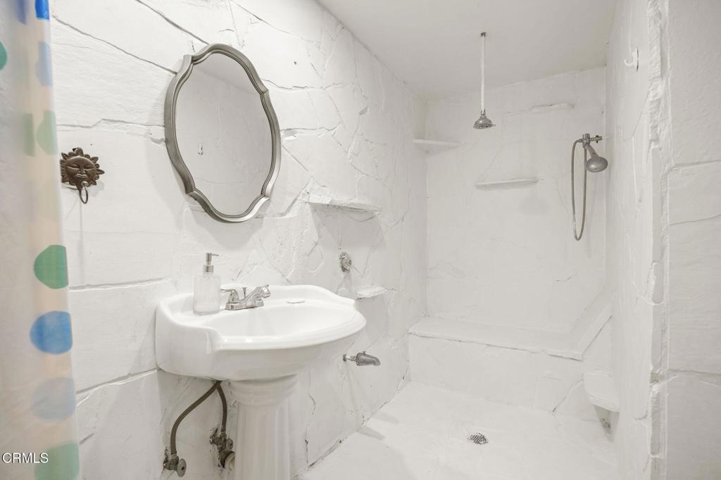 320 D Street Fillmore, CA 93015 - Photo 24 of 56 28-web-or-mls-UpmarketMedia_320D-84