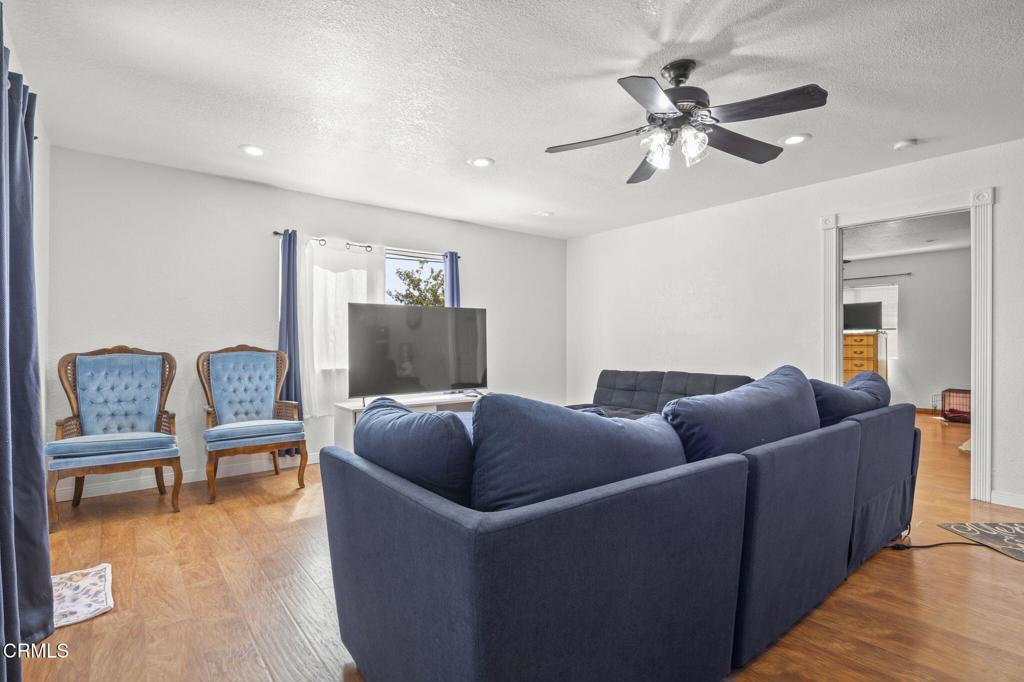 320 D Street Fillmore, CA 93015 - Photo 7 of 56 10-web-or-mls-UpmarketMedia_320D-35