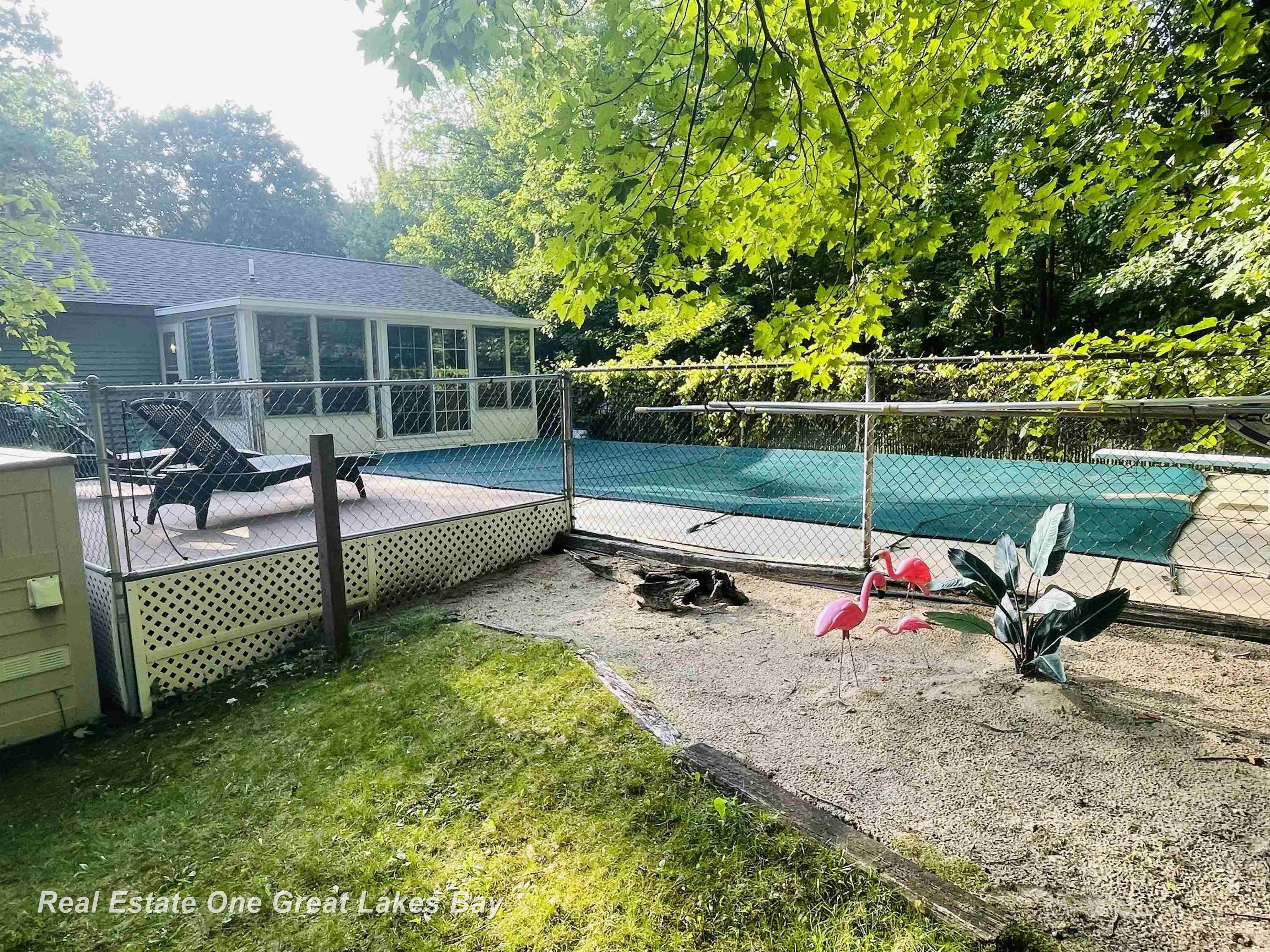 1885 Erskine Road Hemlock, MI 48626 - Photo 11 of 45