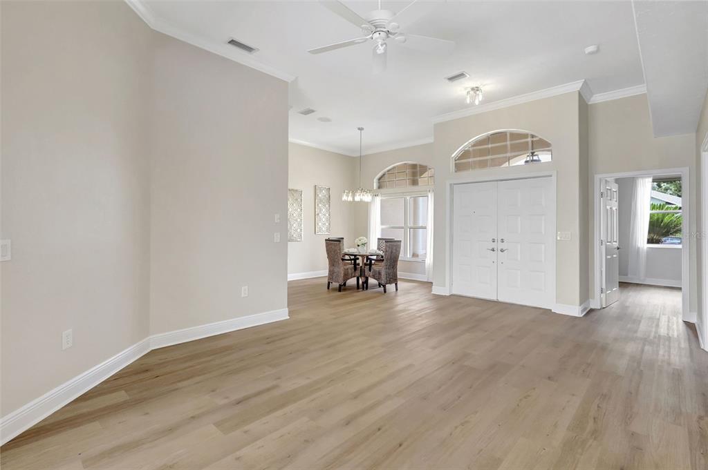 11328 Rivers Bluff Circle Lakewood Ranch, FL 34202 - Photo 7 of 82 Gallery Image 7
