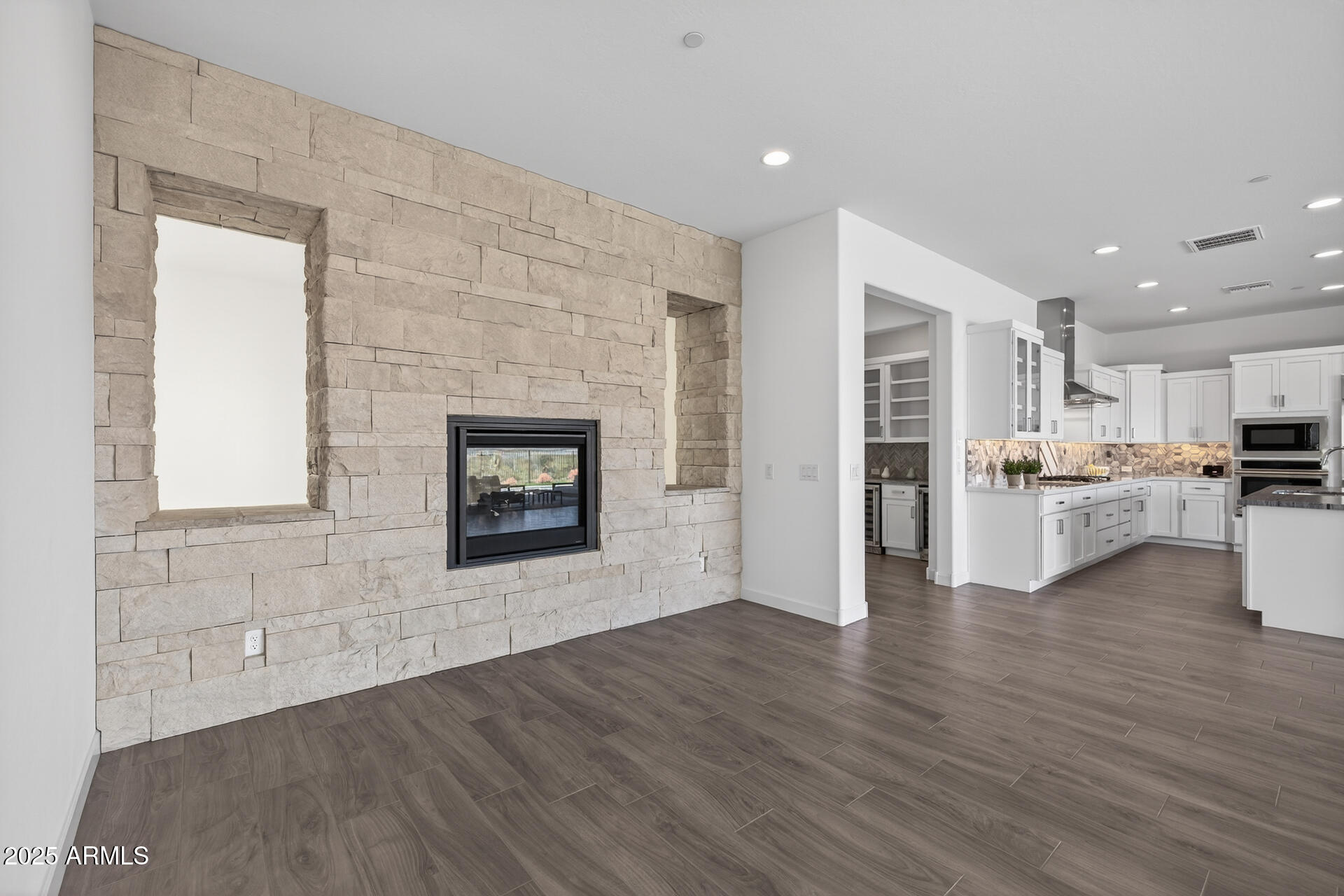 28911 North Agua Verde Drive Rio Verde, AZ 85263 - Photo 5 of 20 12) GREAT ROOM