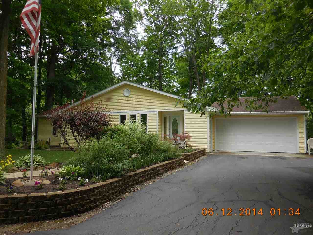 7515 Amber Road Fort Wayne, IN 46814 - Photo 1 of 18 Gallery Image 1
