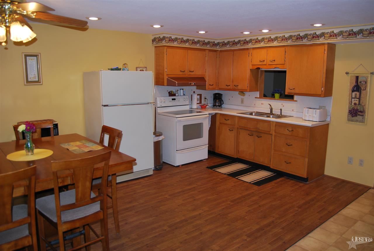 7515 Amber Road Fort Wayne, IN 46814 - Photo 3 of 18 Gallery Image 3