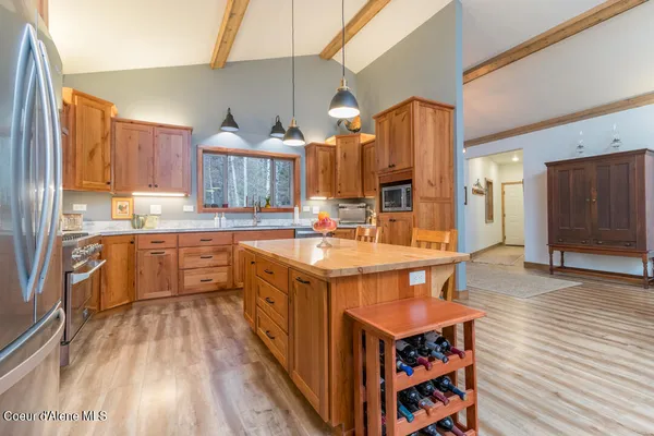 $985,000 | 427 Wood Duck Lane, Bonners Ferry, ID 83805
