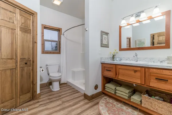 $985,000 | 427 Wood Duck Lane, Bonners Ferry, ID 83805