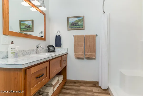 $985,000 | 427 Wood Duck Lane, Bonners Ferry, ID 83805