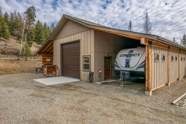$985,000 | 427 Wood Duck Lane, Bonners Ferry, ID 83805