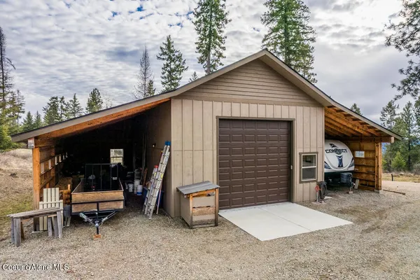 $985,000 | 427 Wood Duck Lane, Bonners Ferry, ID 83805