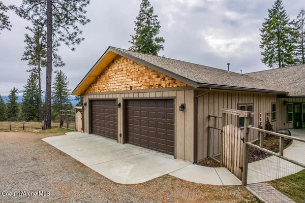$985,000 | 427 Wood Duck Lane, Bonners Ferry, ID 83805