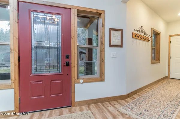 $985,000 | 427 Wood Duck Lane, Bonners Ferry, ID 83805