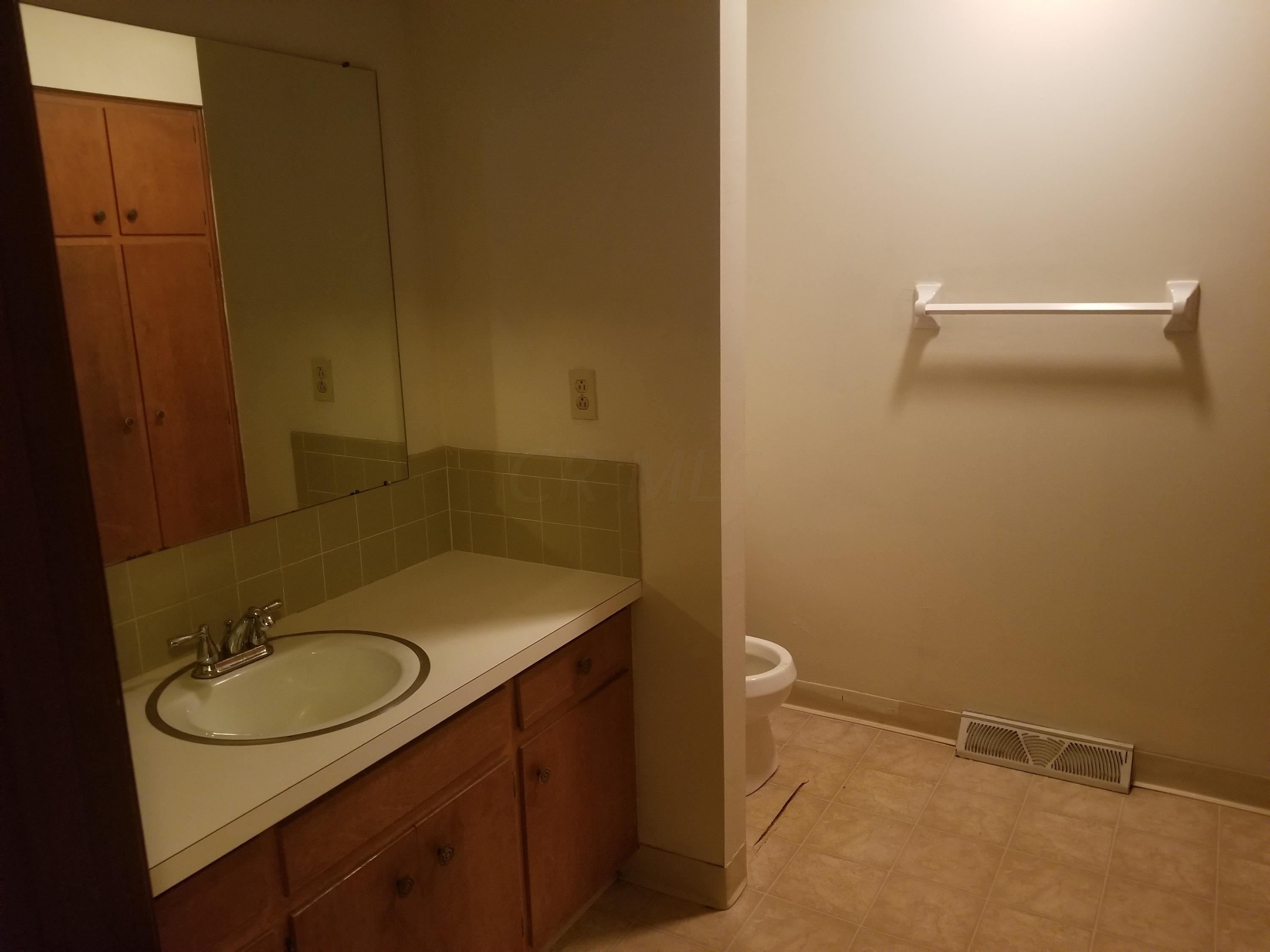 5208 Karl Road Columbus, OH 43229 - Photo 3 of 12 Gallery Image 3