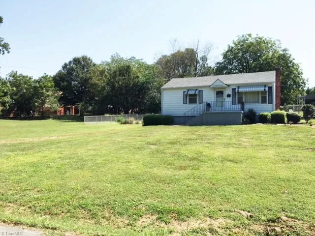 $900 | 709 Wright Street, Reidsville, NC 27320