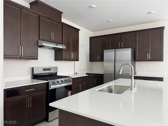 $2,295 | 9143 Rivington Avenue, Las Vegas, NV 89148