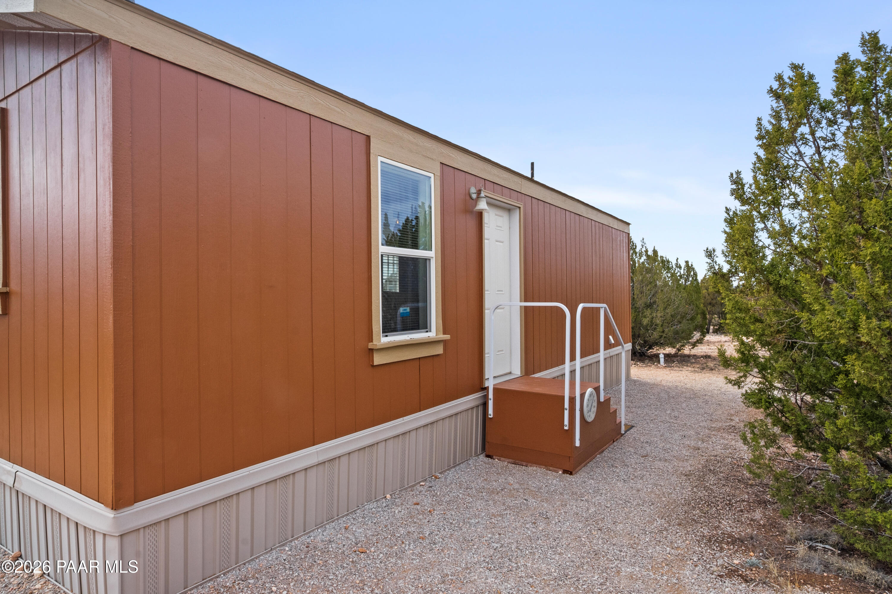 25815 Fort Rock Road Seligman, AZ 86337 - Photo 14 of 30 NK209354