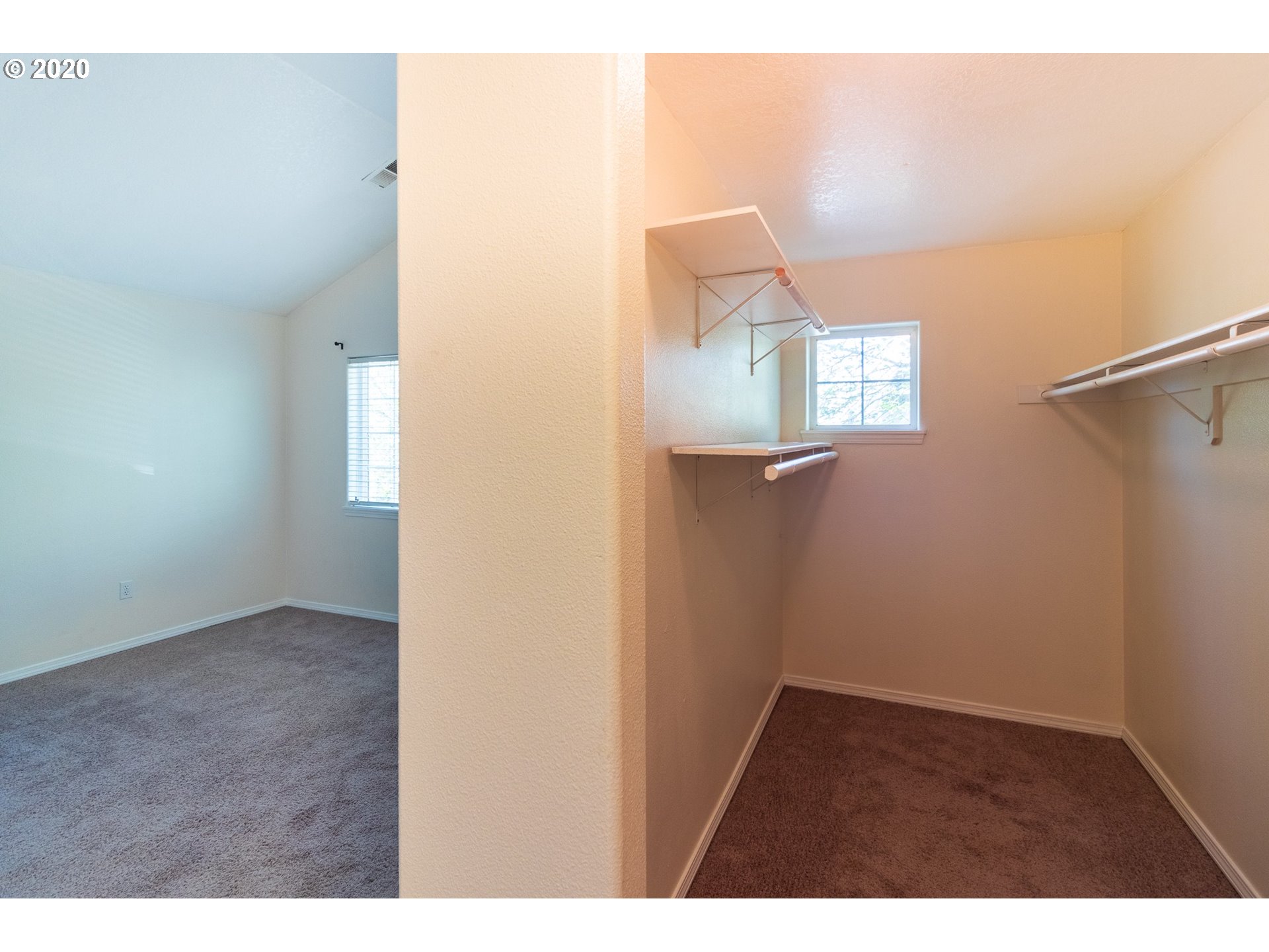 428 Northeast Roth Street Portland, OR 97211 - Photo 11 of 27 Gallery Image 11
