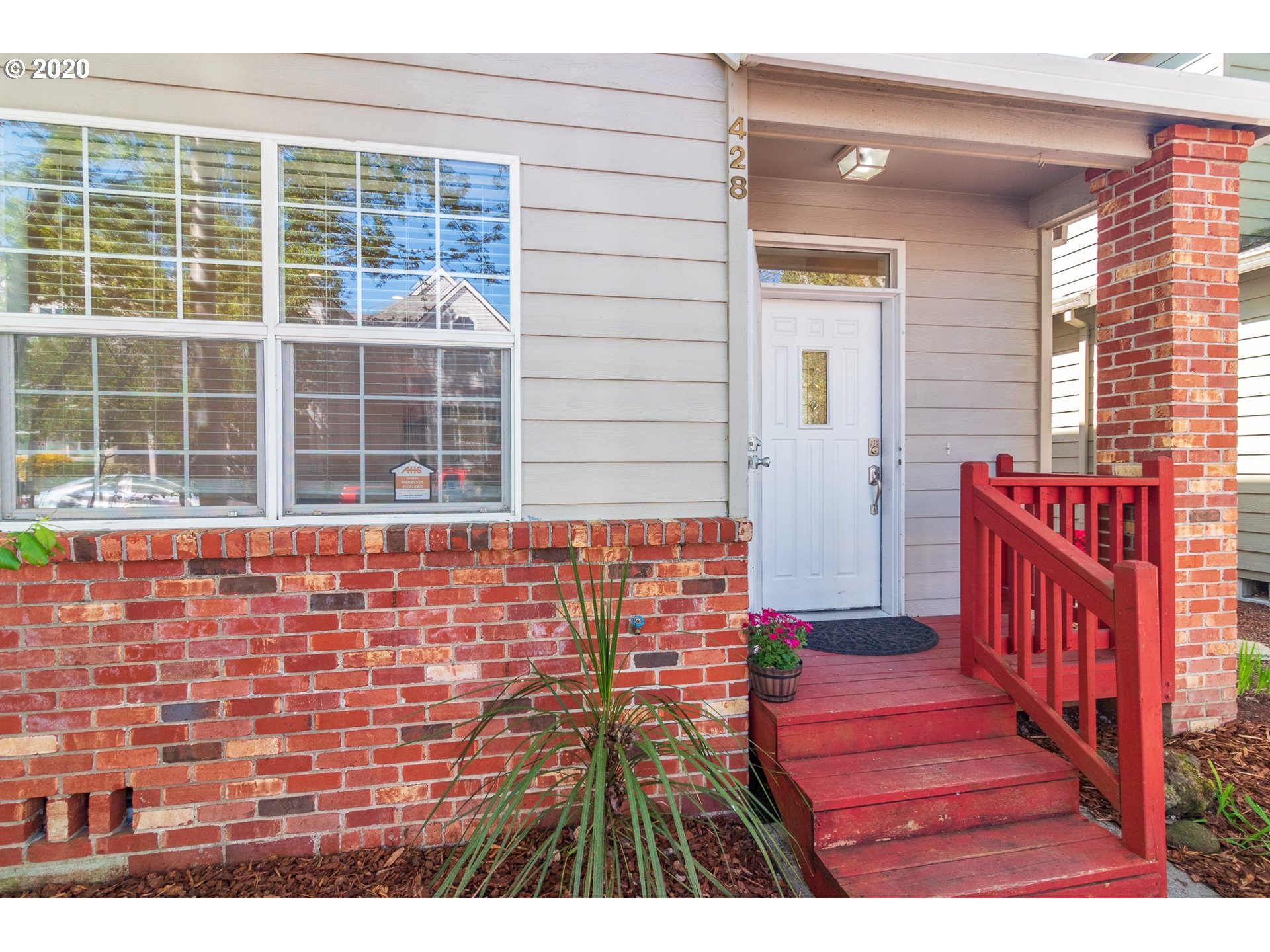 428 Northeast Roth Street Portland, OR 97211 - Photo 19 of 27 Gallery Image 19