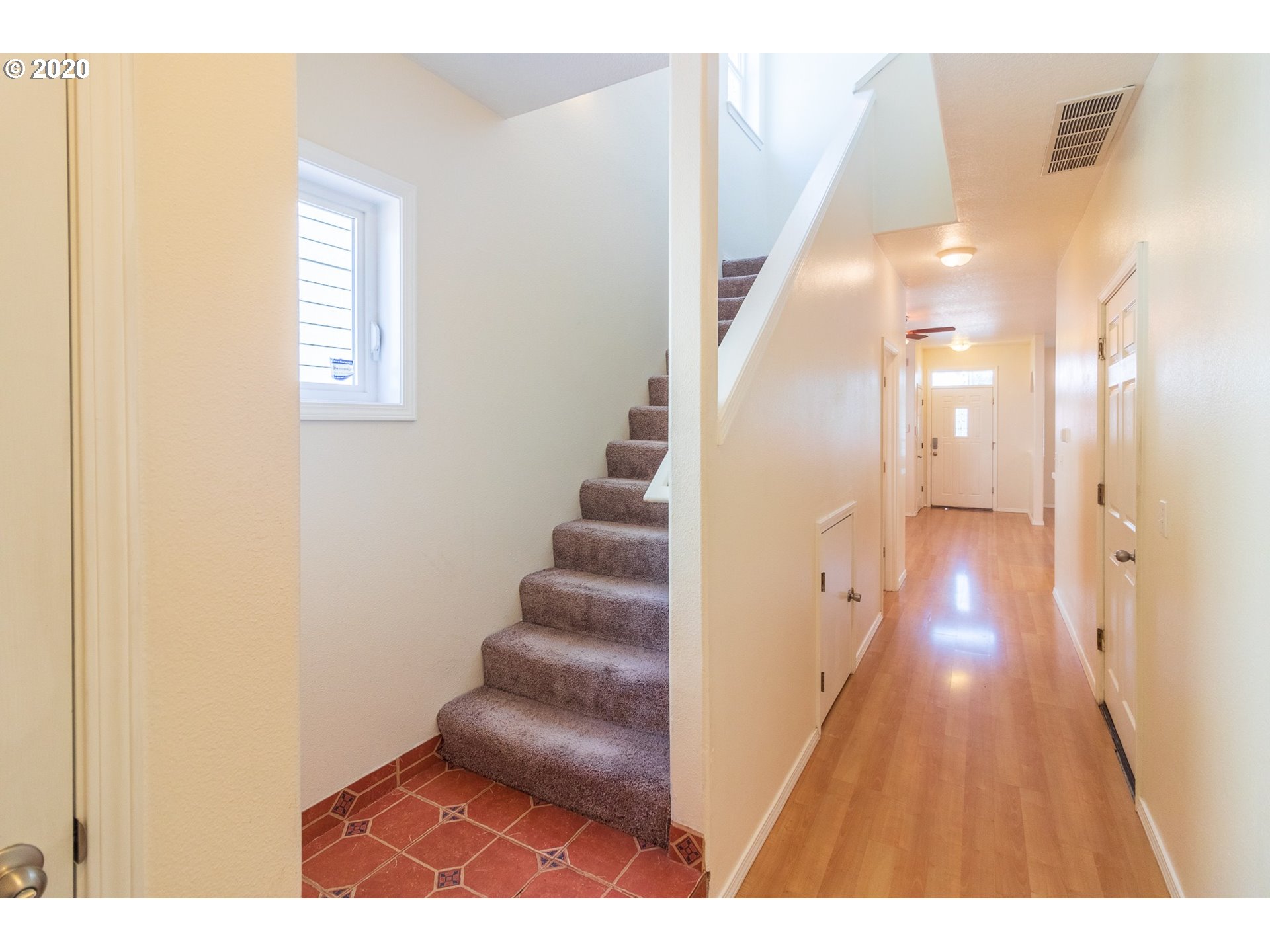 428 Northeast Roth Street Portland, OR 97211 - Photo 8 of 27 Gallery Image 8