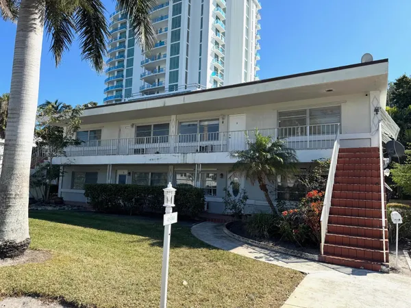 $1,975 | 4800 North Flagler Drive, Unit 3, West Palm Beach, FL 33407