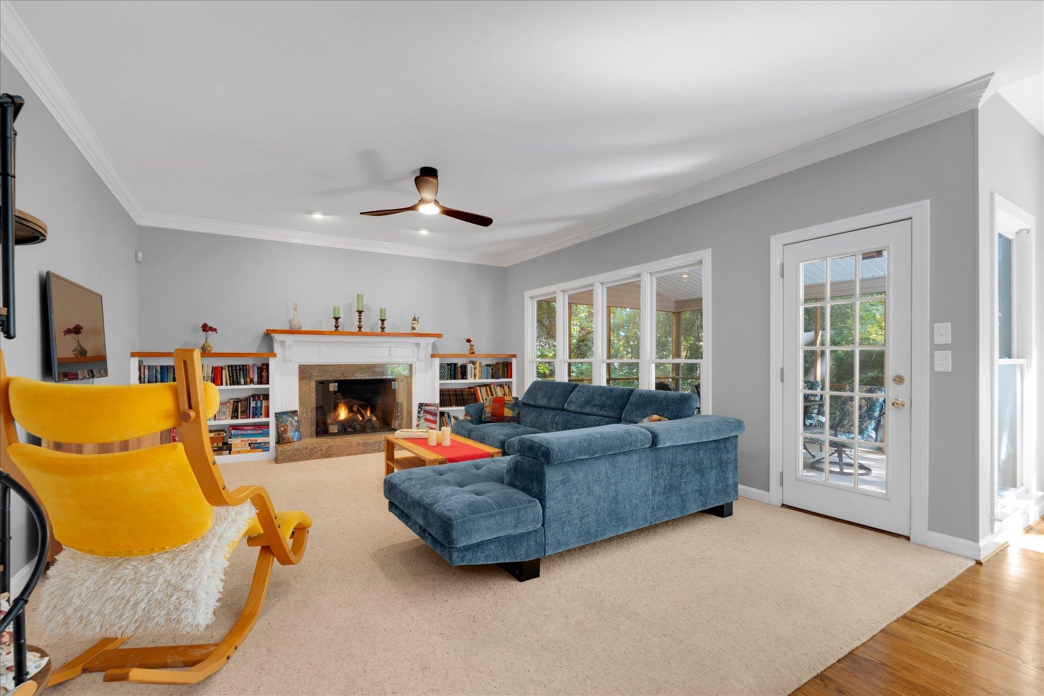 210 Quail Ridge Drive Simpsonville, SC 29680 - Photo 10 of 42 Living Room