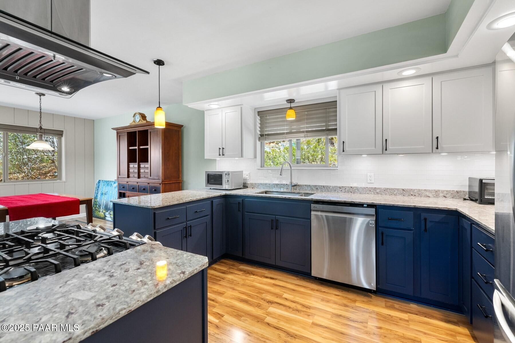 kitchen (2)