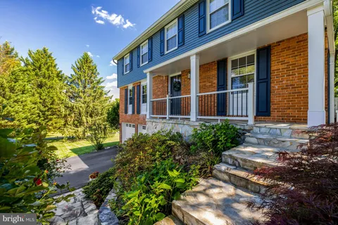 $1,250,000 | 933 War Admiral Street, Great Falls, VA 22066