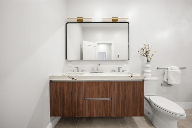 $1,690,000 | 407 East 7th Street, Unit 1, Boston, MA 02127