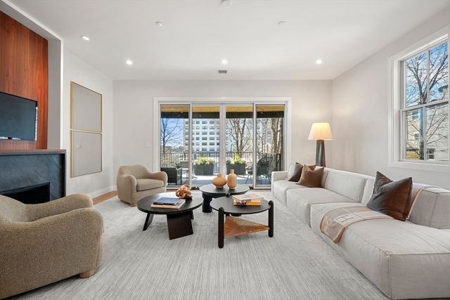 $1,690,000 | 407 East 7th Street, Unit 1, Boston, MA 02127