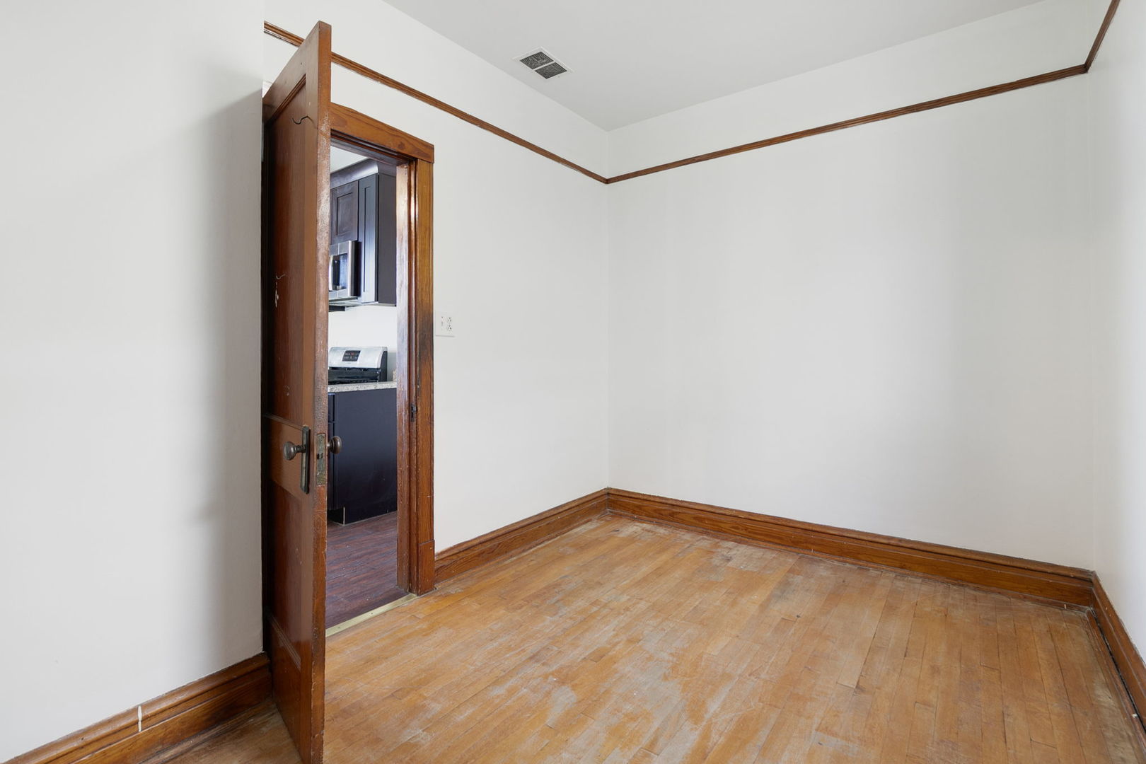 3128 West 41st Street Chicago, IL 60632 - Photo 20 of 36 a view of an empty room